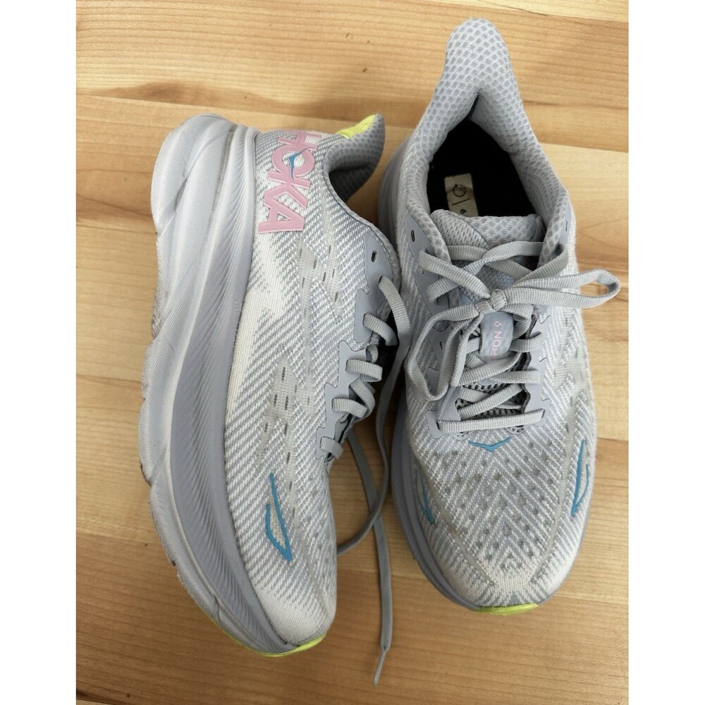 HOKA ONE ONE Clifton 9 Womens Gray Running Sneaker Wide Low Top Lace-Up Rubber